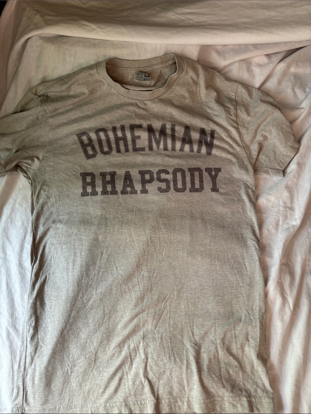 Bohemian Rhapsody Graphic T-Shirt XS Gray Distressed Retro Music Tee
